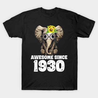 Awesome since 1930 90 Years Old Bday Gift 90th Birthday T-Shirt